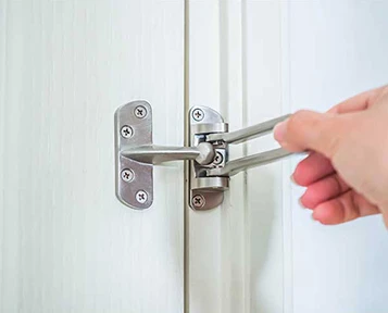 What is a Door Guard?