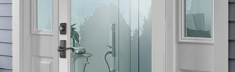 Product feature room screen door pull handle